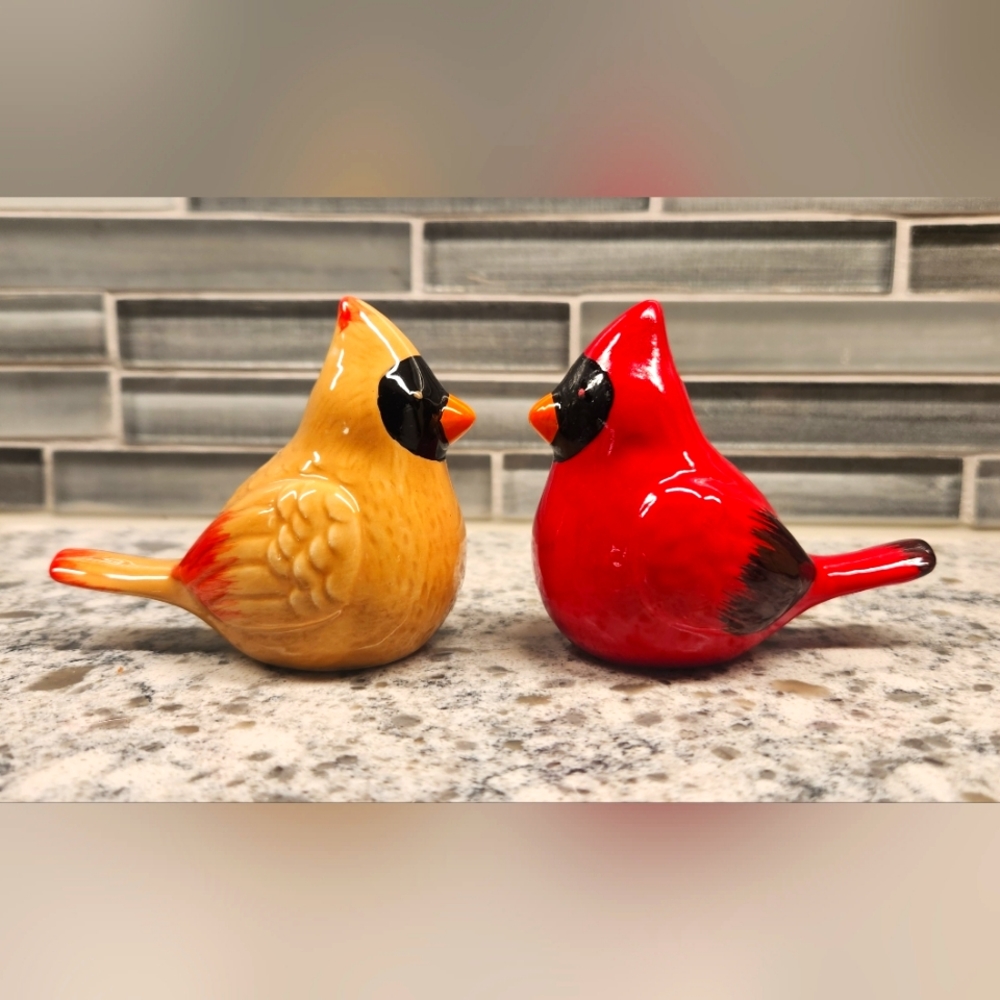 Hallmark Male and Female Cardinal Birds Salt and Pepper Shakers